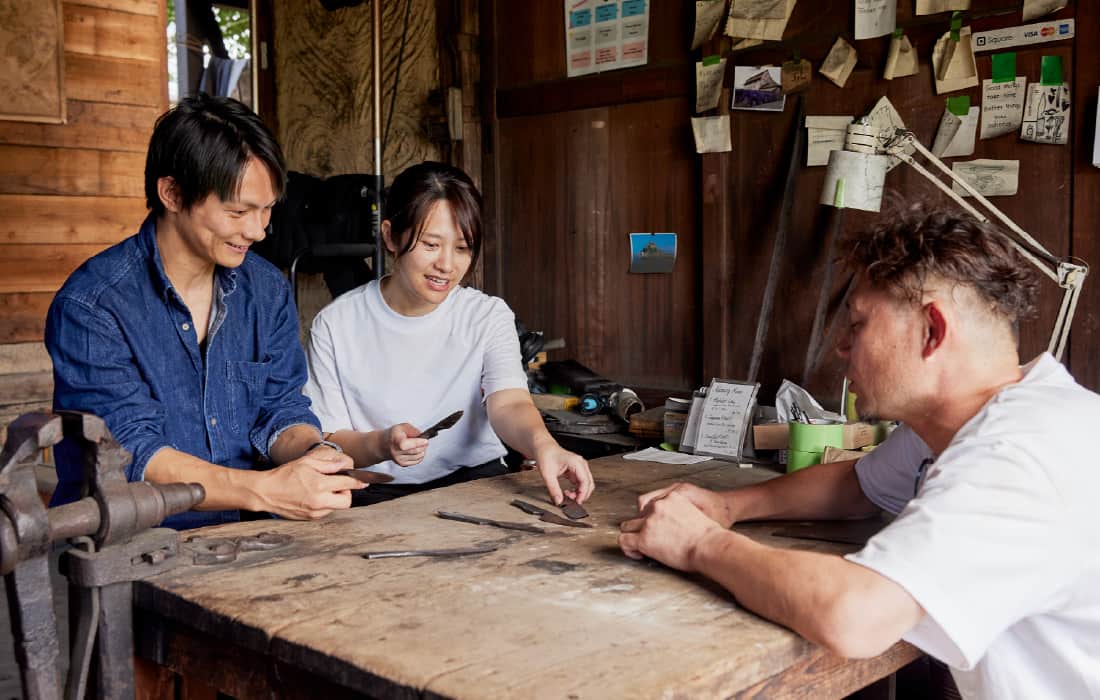 鍛冶屋体験の様子